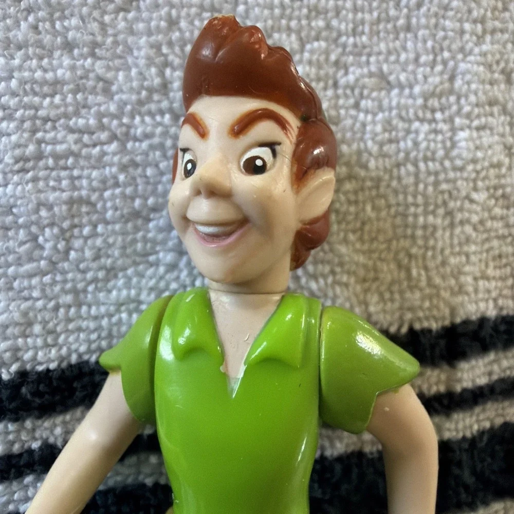 Disney PETER PAN Action Figure 4.25 inches Mattel 1997